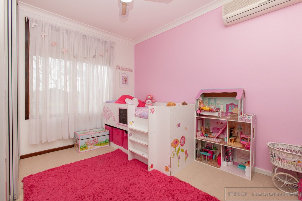 2 Clyde Street RUTHERFORD 9