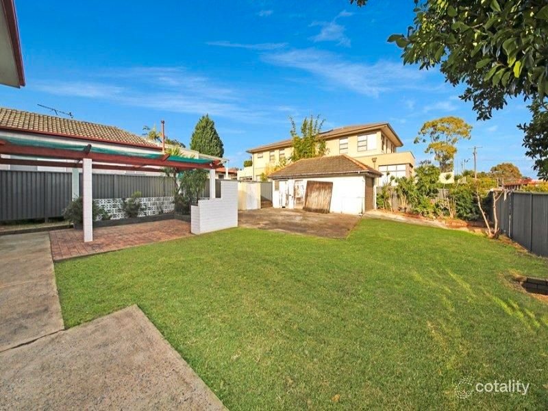 2 Cook Street MORTDALE 8