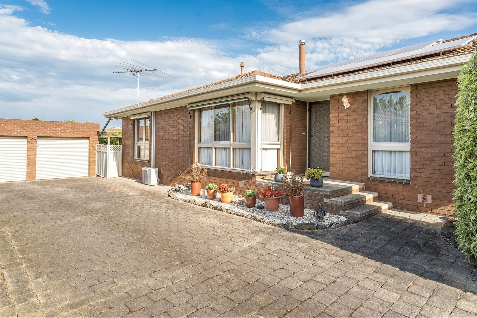 Gallery: 2 Coolalie Court