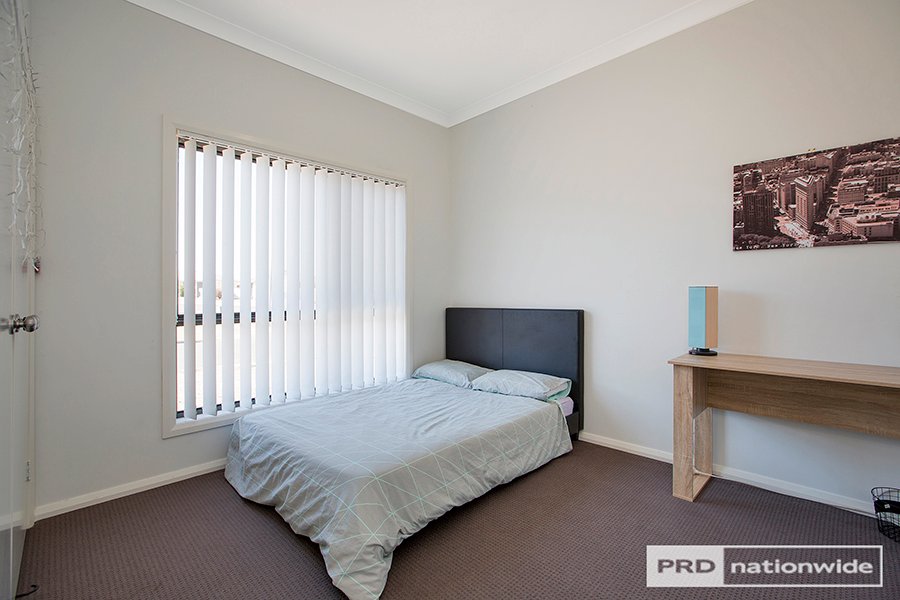 2 Coolamon Close TAMWORTH 6