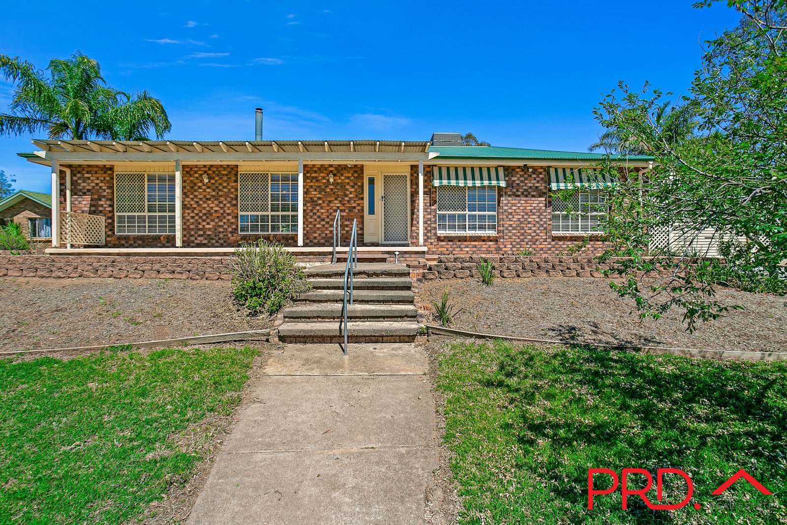 2 Coorigil Street TAMWORTH 1