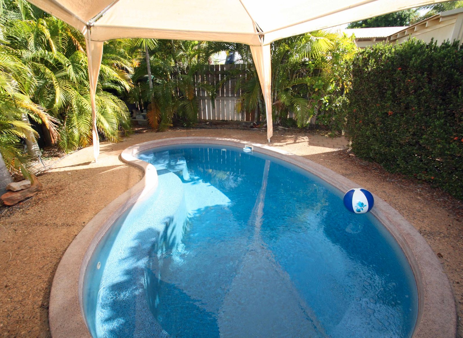 2 Corella Road DJUGUN 1