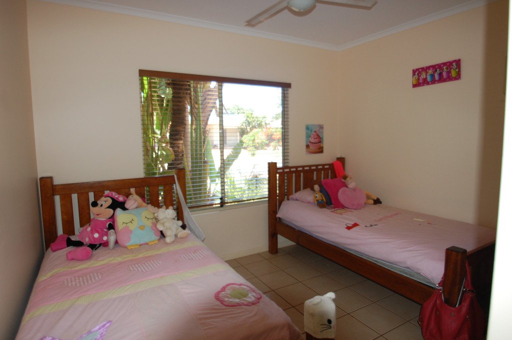 2 Corella Road DJUGUN 9