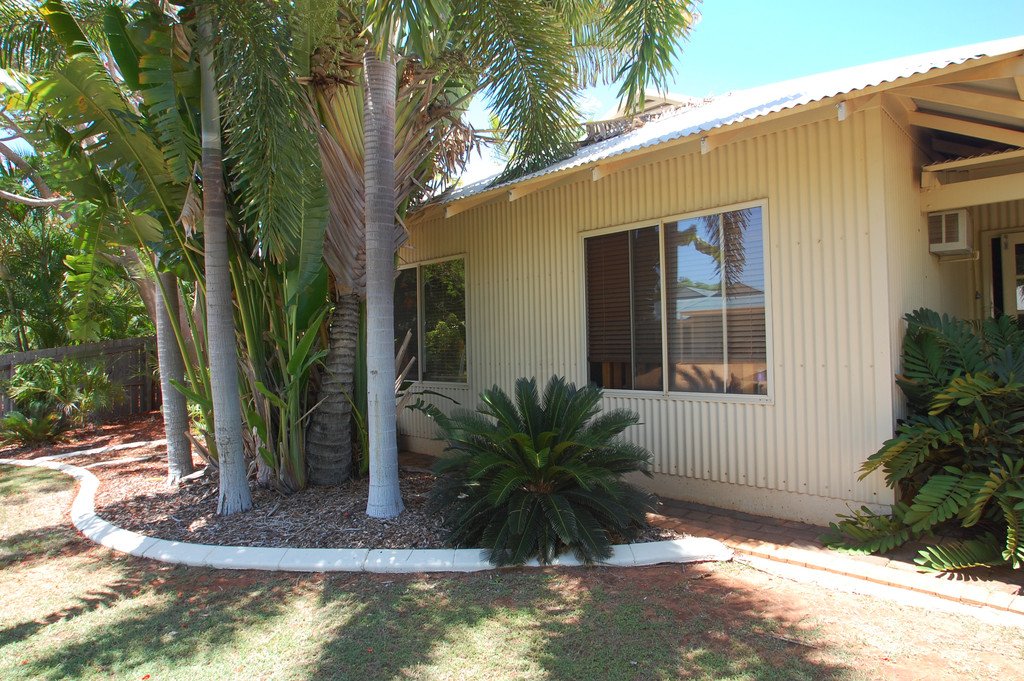 2 Corella Road DJUGUN 21