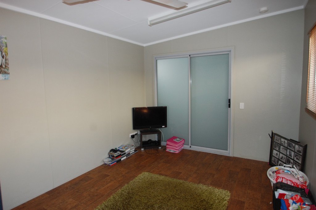 2 Corella Road DJUGUN 24