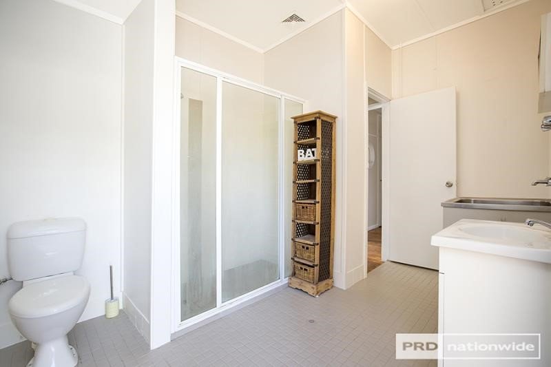 2 Coromandel Street TAMWORTH 5