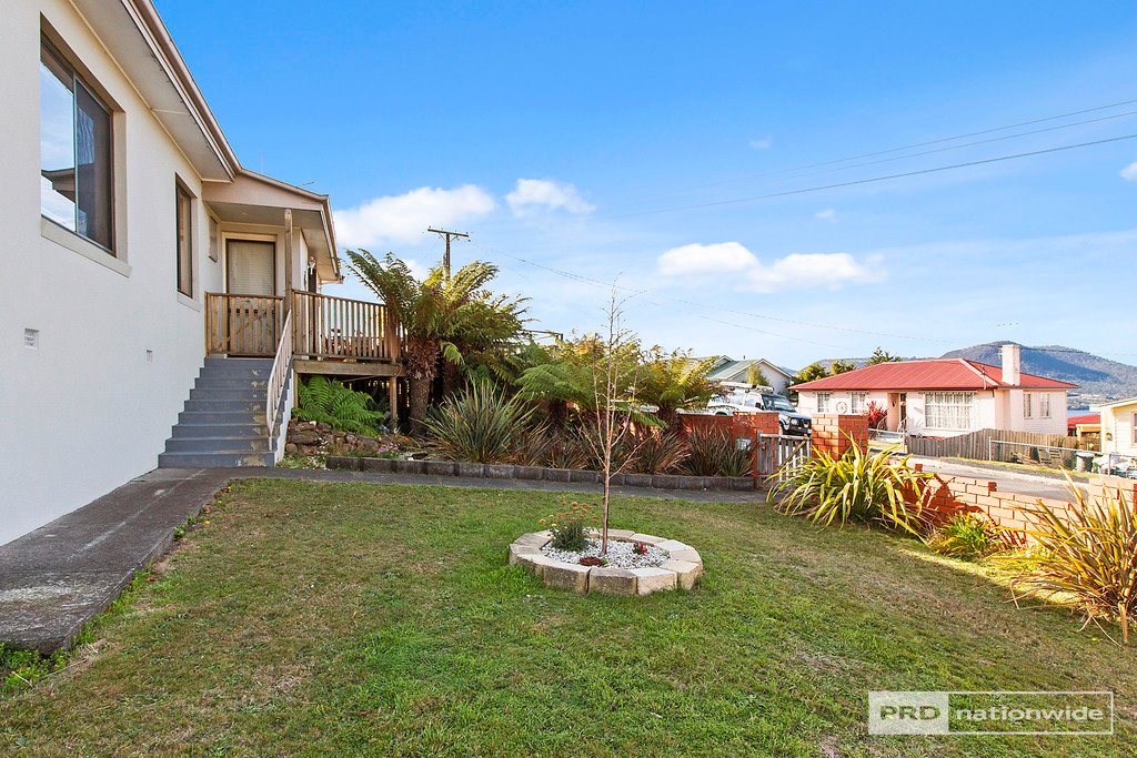 2 Corranga Drive CHIGWELL 3