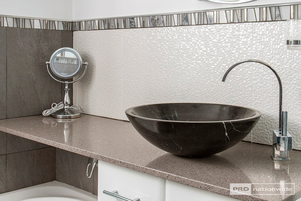 2 Corranga Drive CHIGWELL 10