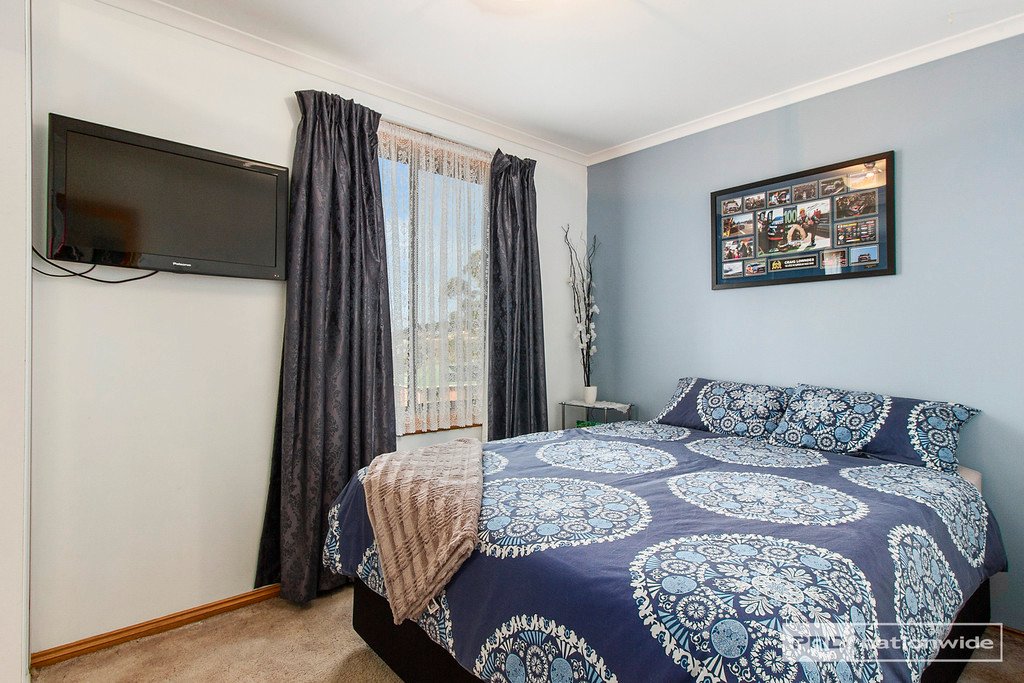 2 Corranga Drive CHIGWELL 13