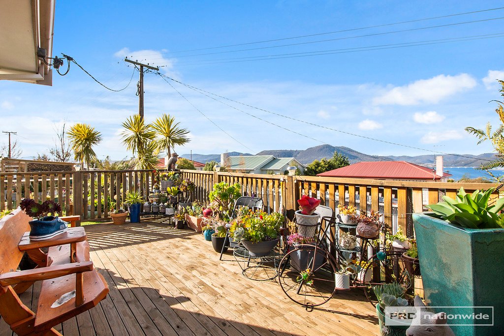 2 Corranga Drive CHIGWELL 20