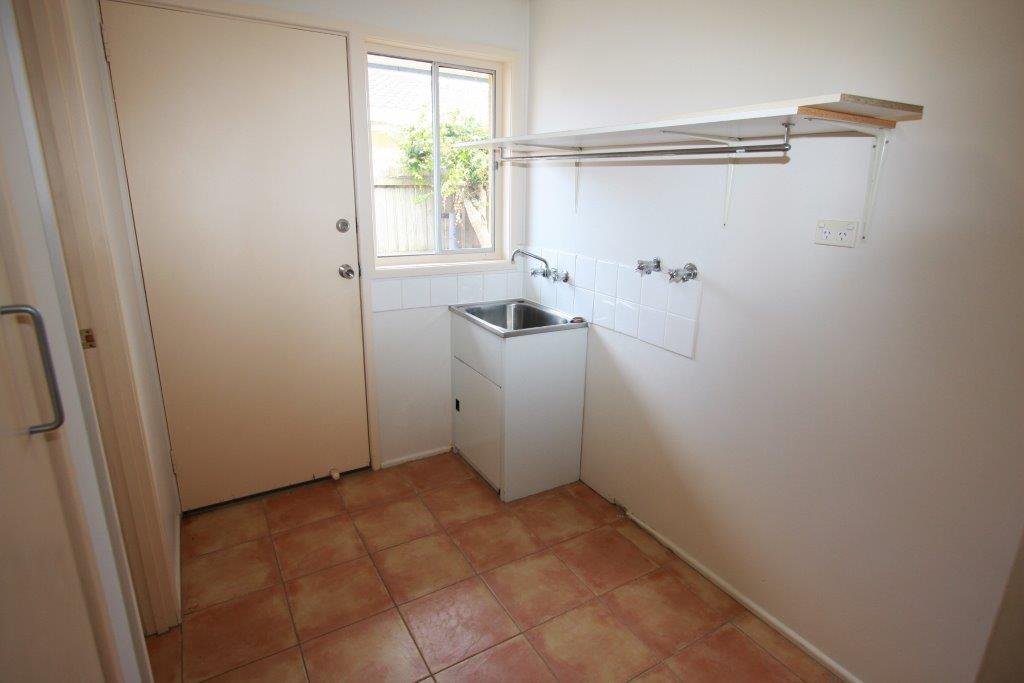 2 Costa Court BROADBEACH WATERS 19