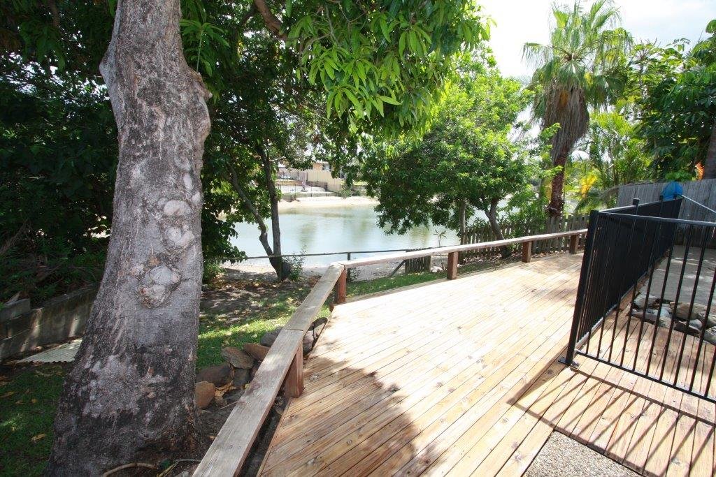 2 Costa Court BROADBEACH WATERS 20