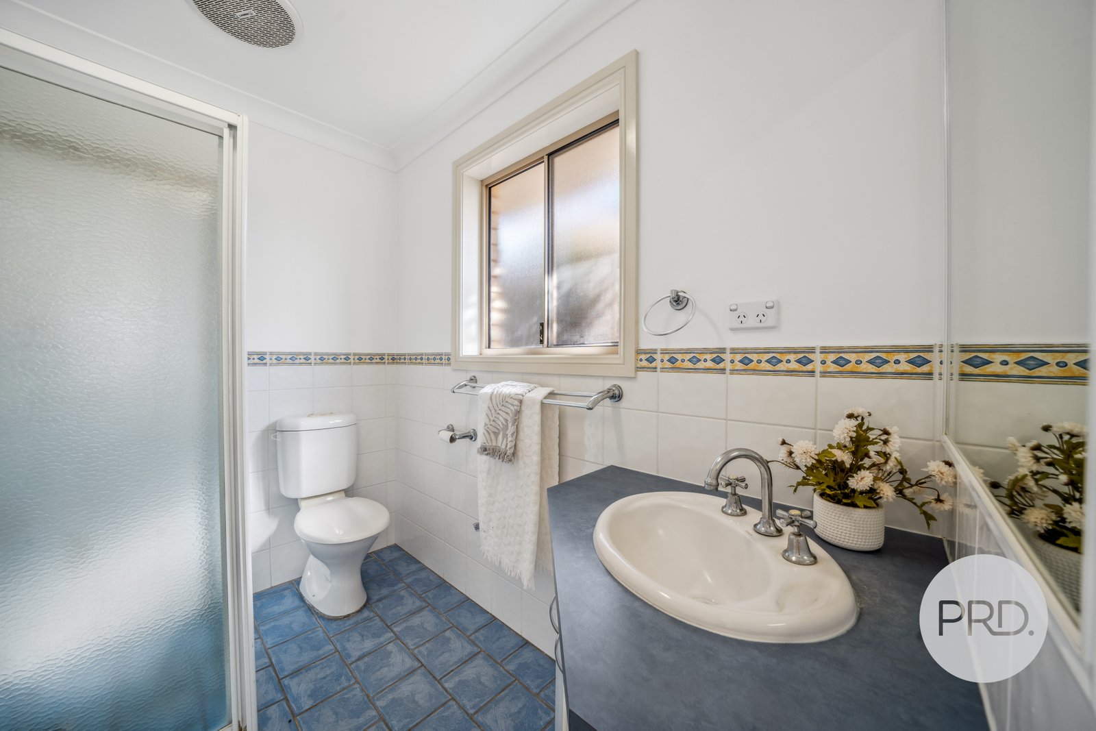 2 Cowan Place LLOYD 9