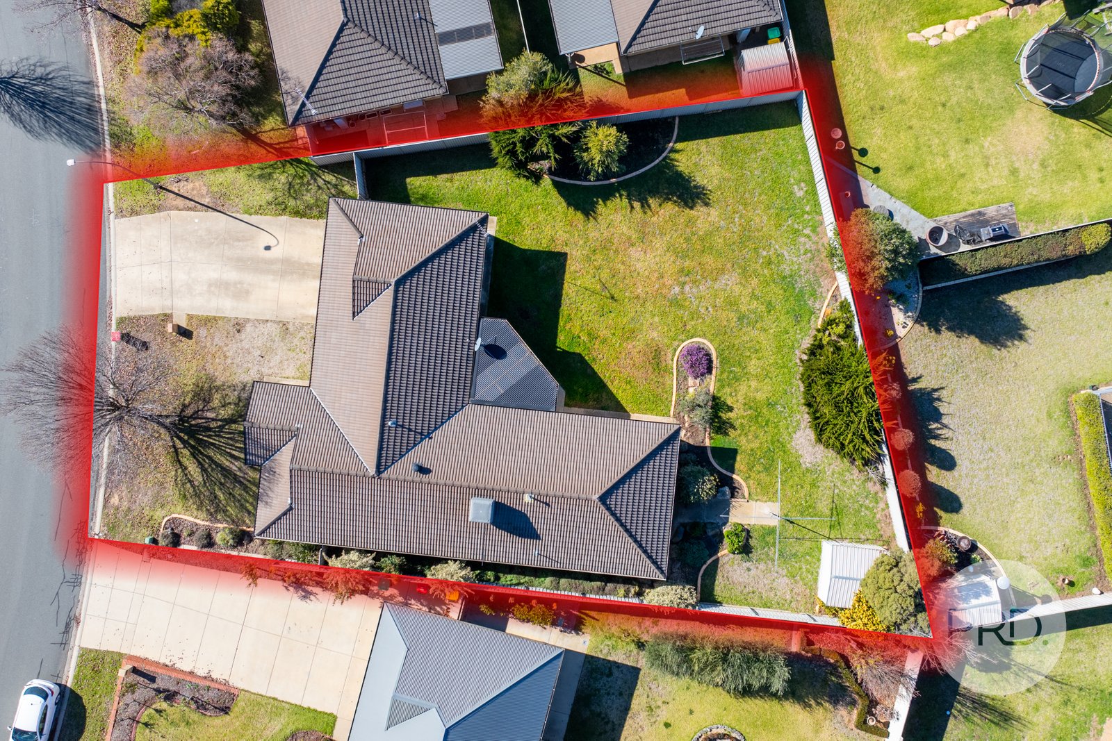 2 Cowan Place LLOYD 16