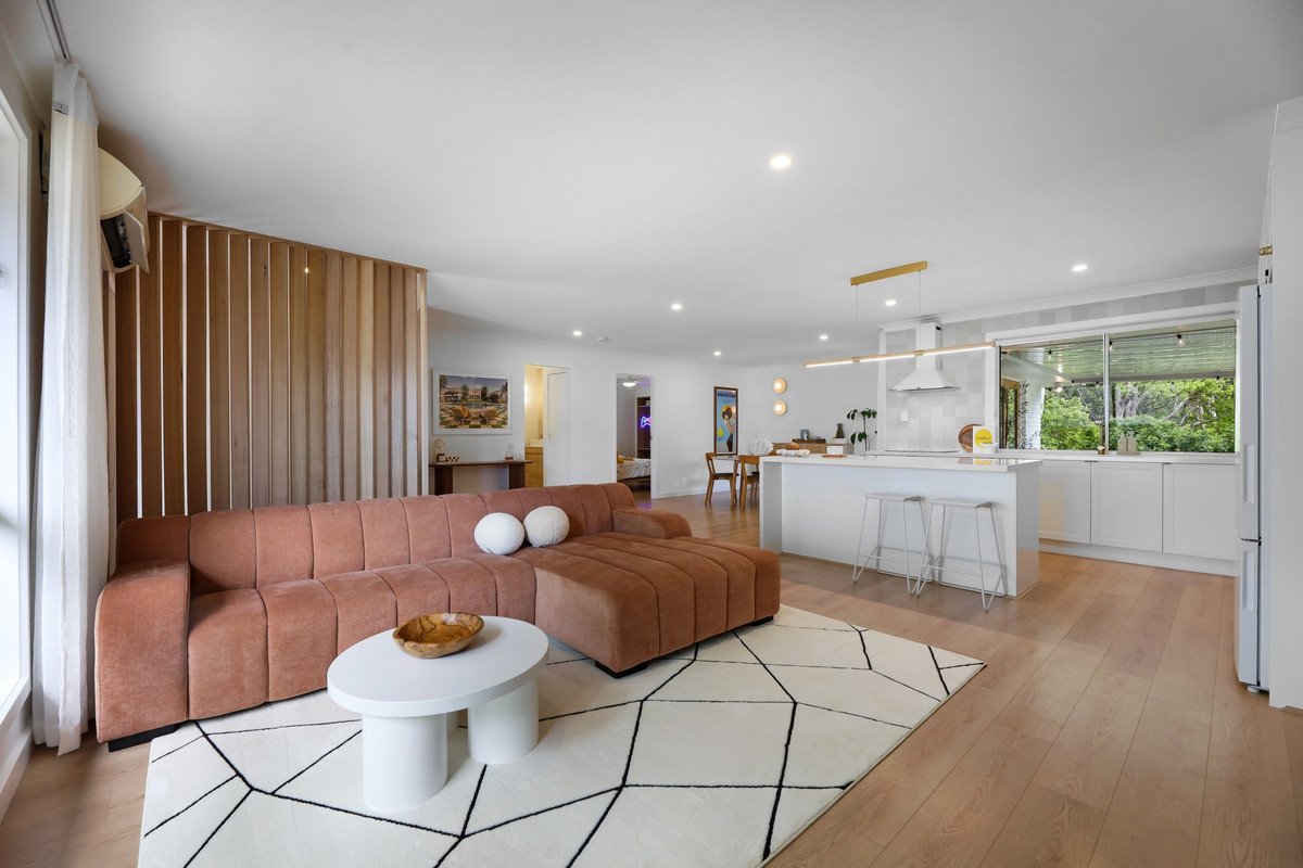 2 Cowell Drive Burleigh Heads 7