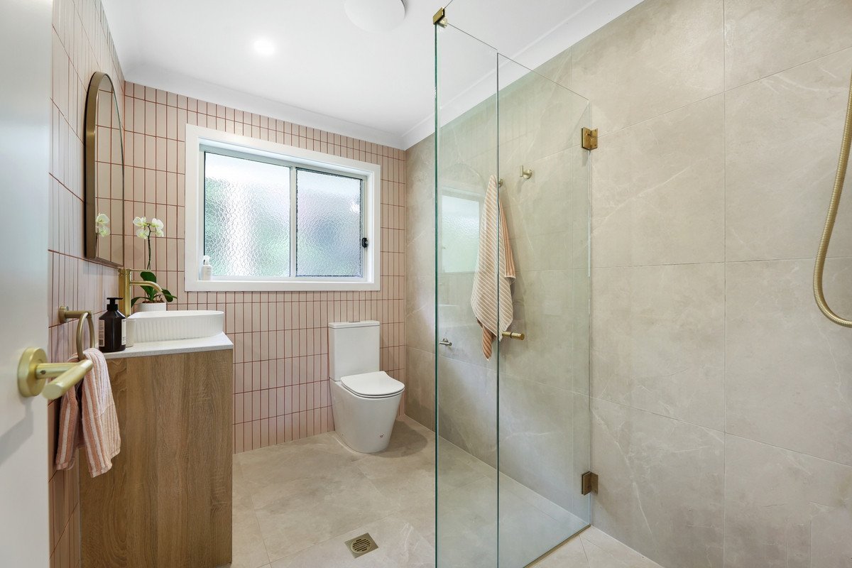 2 Cowell Drive Burleigh Heads 12