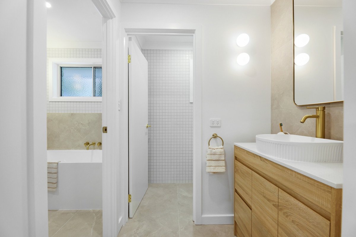 2 Cowell Drive Burleigh Heads 15