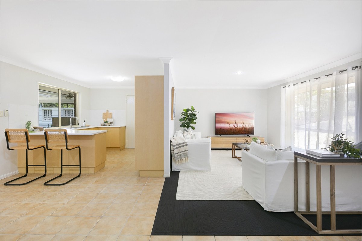 2 Cowell Drive Burleigh Heads 8