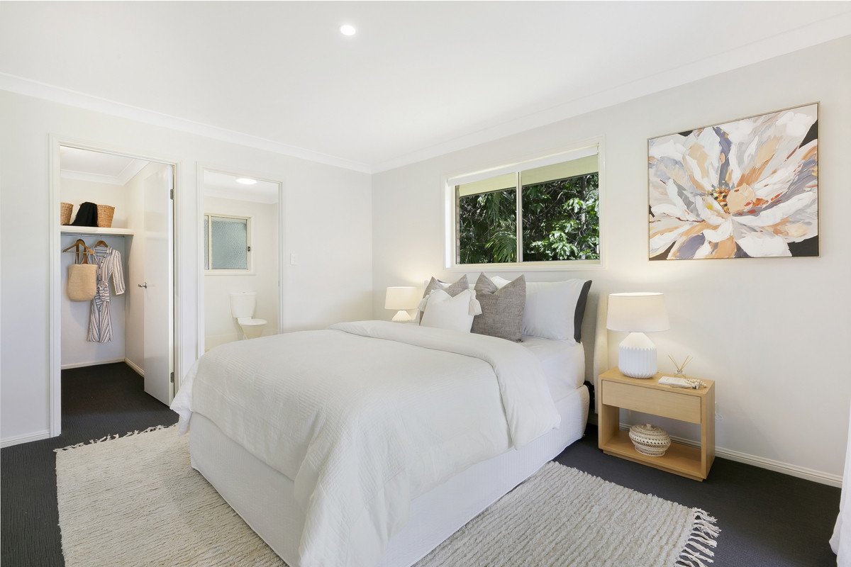 2 Cowell Drive Burleigh Heads 12