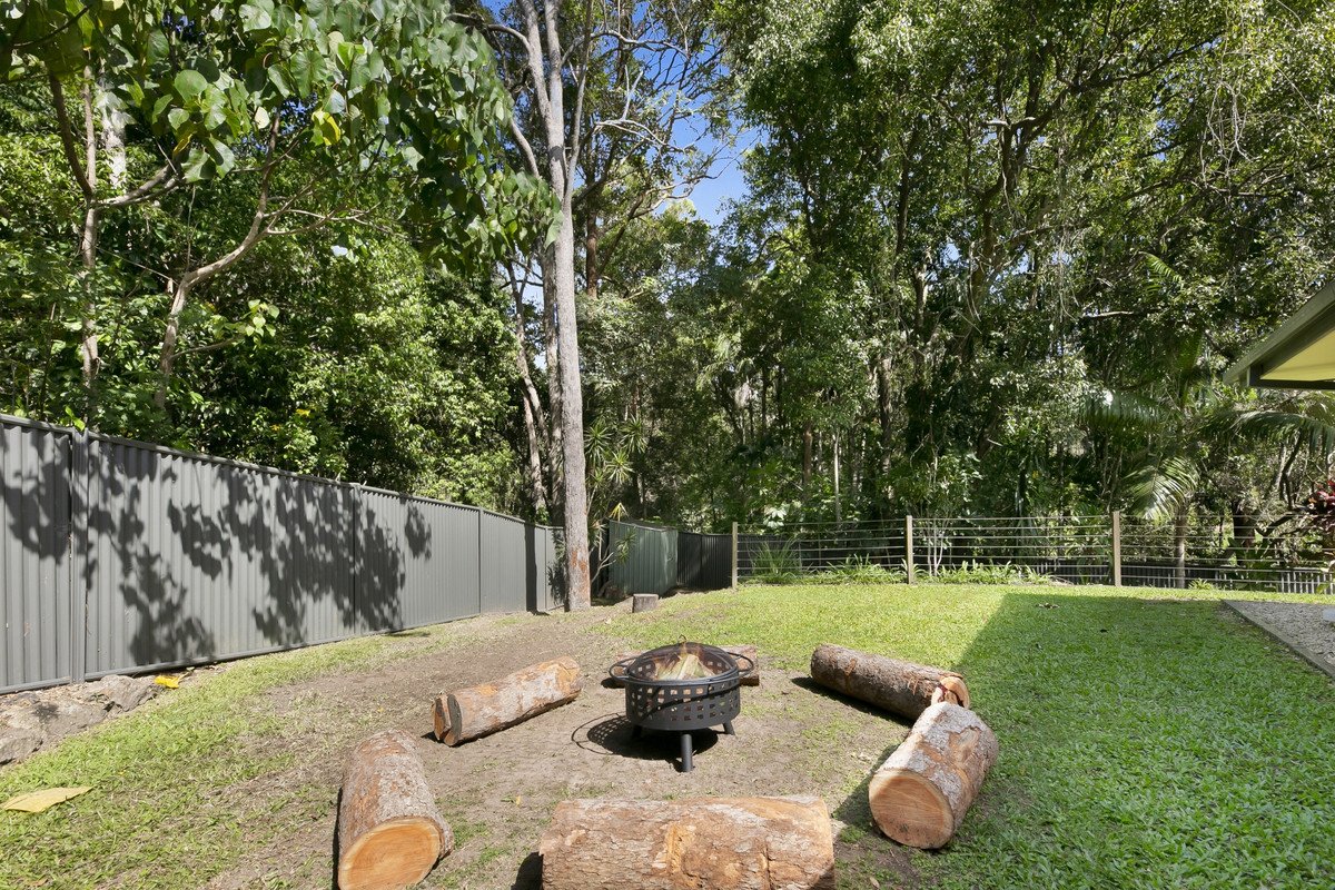 2 Cowell Drive Burleigh Heads 25