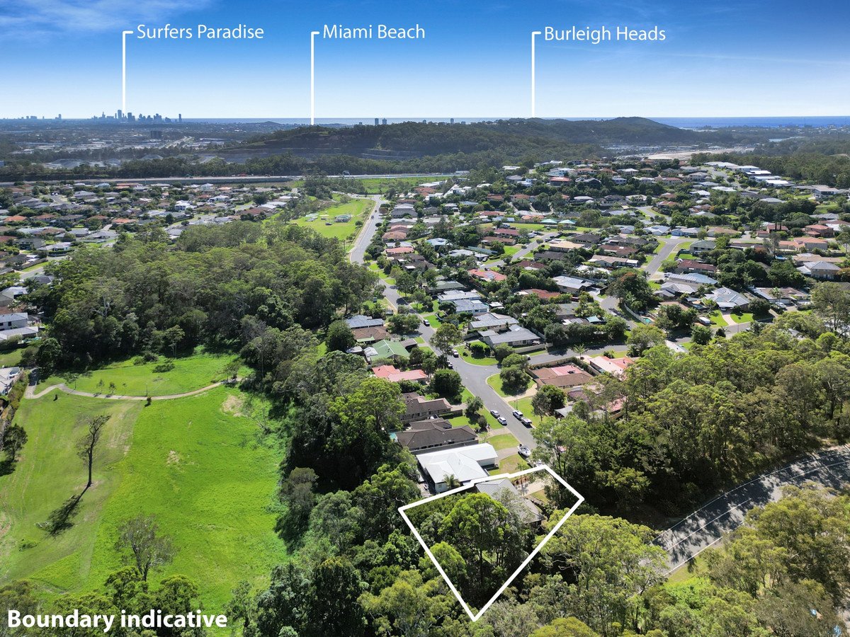 2 Cowell Drive Burleigh Heads 26