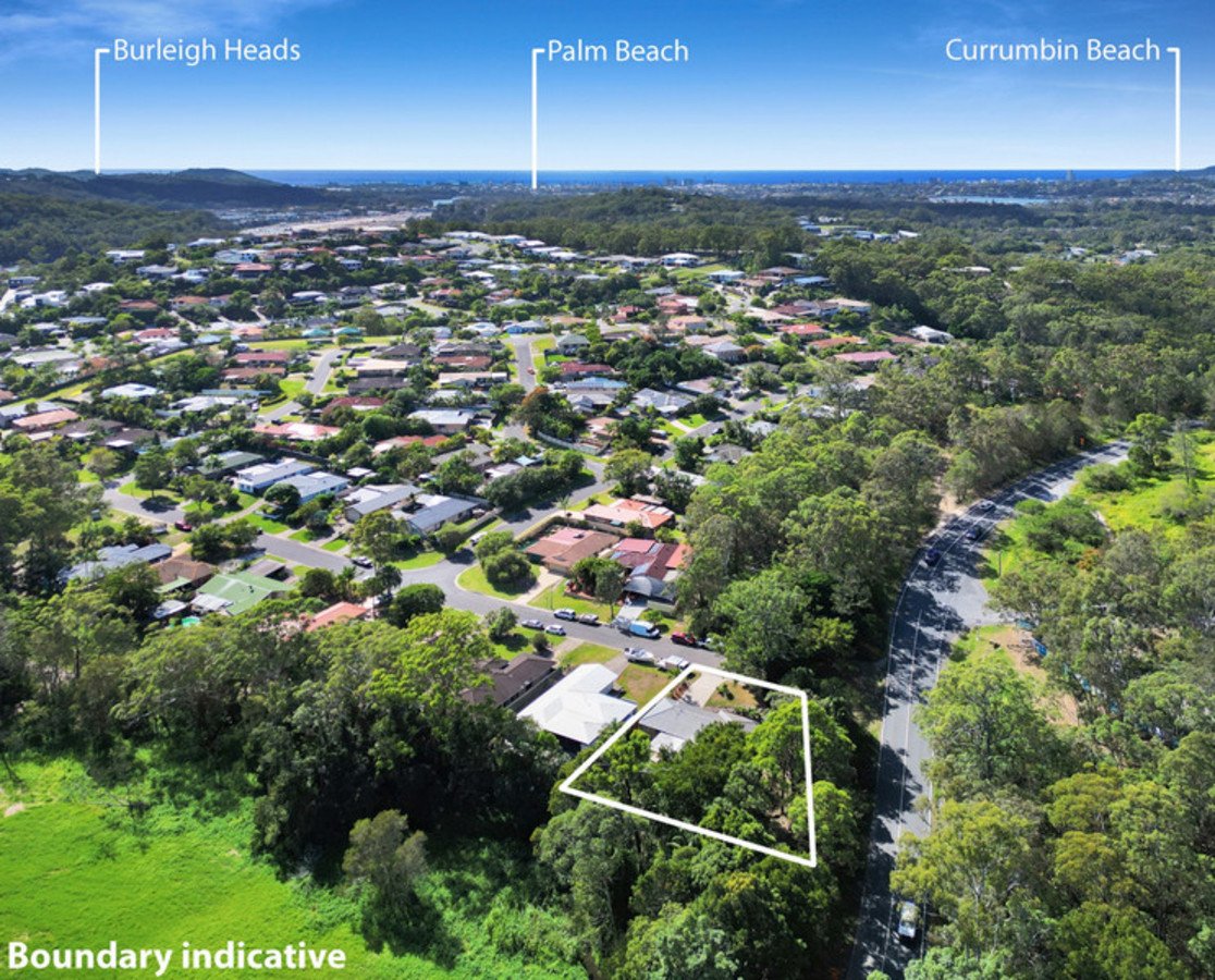 2 Cowell Drive Burleigh Heads 27
