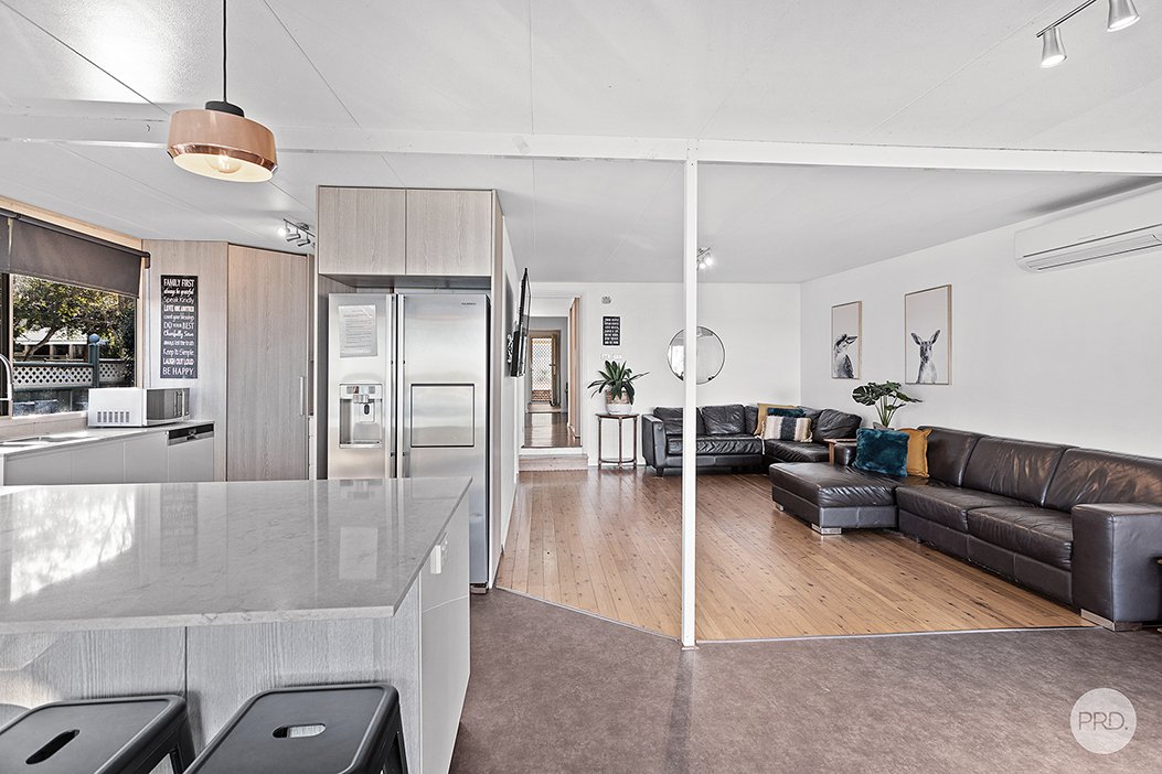 2 Crawley Avenue LEMON TREE PASSAGE 5