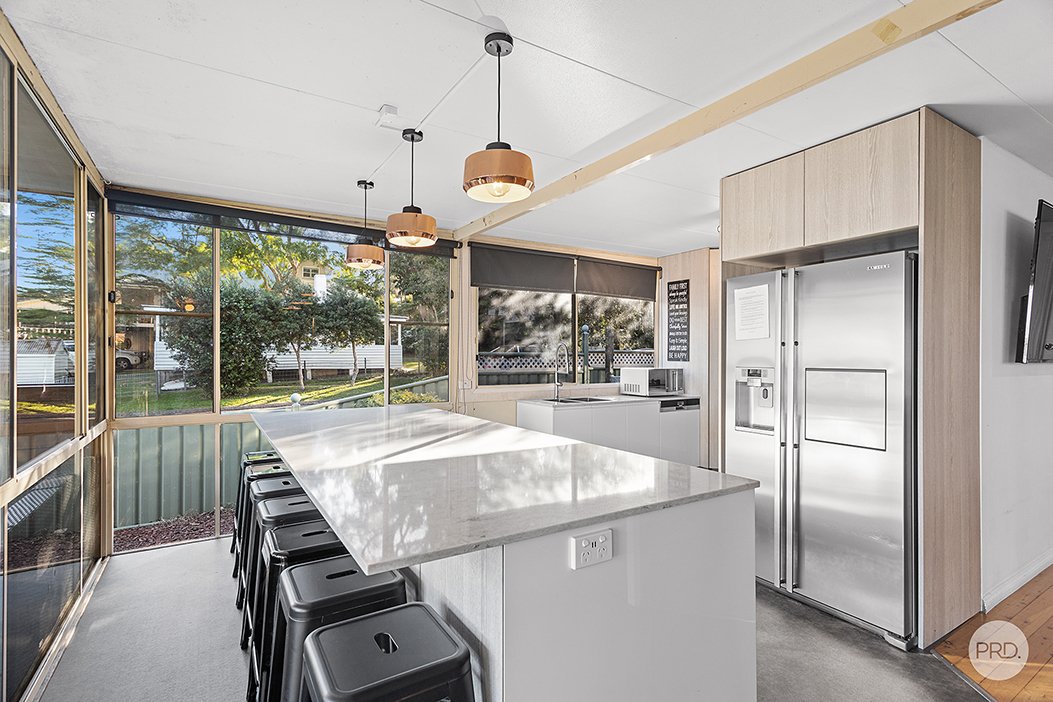 2 Crawley Avenue LEMON TREE PASSAGE 11