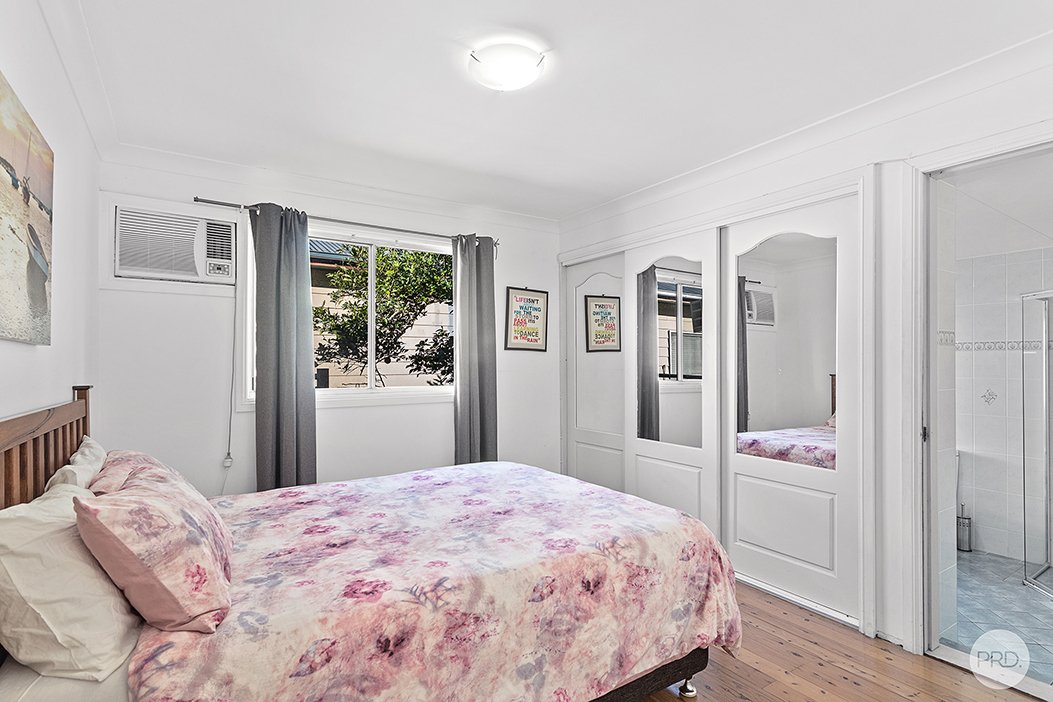 2 Crawley Avenue LEMON TREE PASSAGE 18