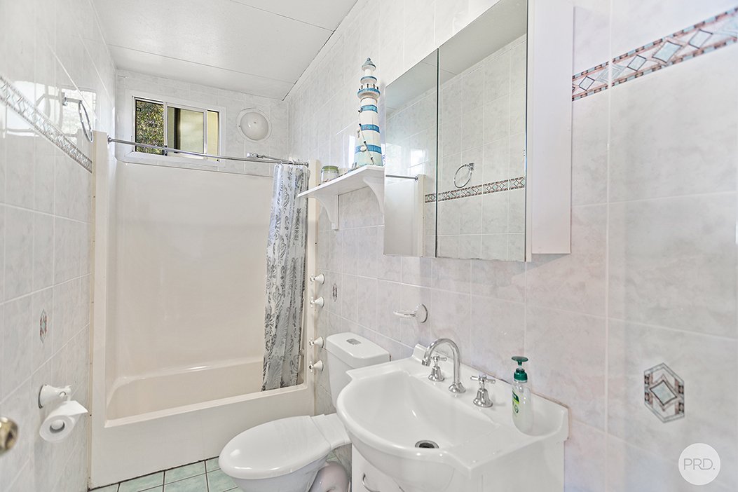 2 Crawley Avenue LEMON TREE PASSAGE 22