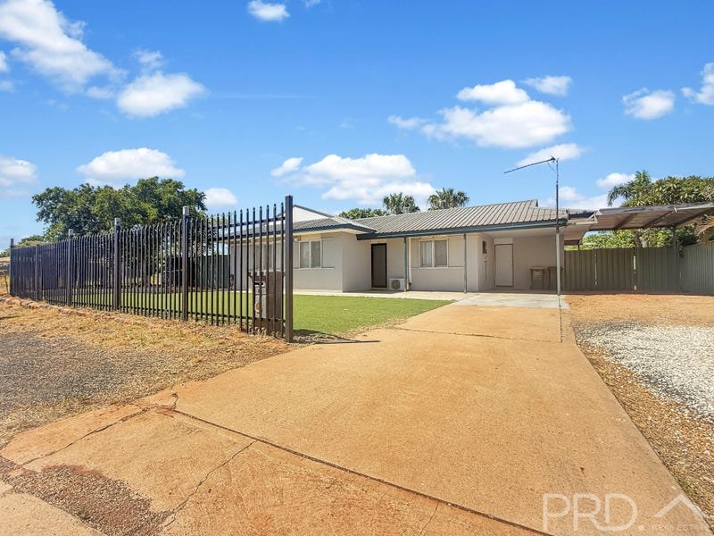 2 Criddle Way NICKOL 9