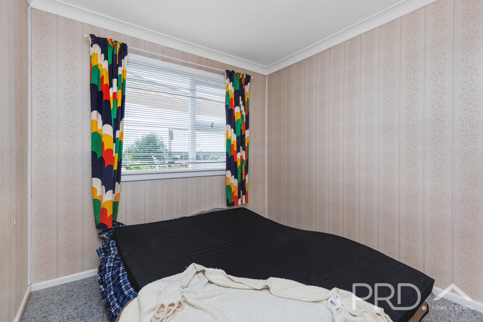 2 Crofton Avenue BATLOW 11