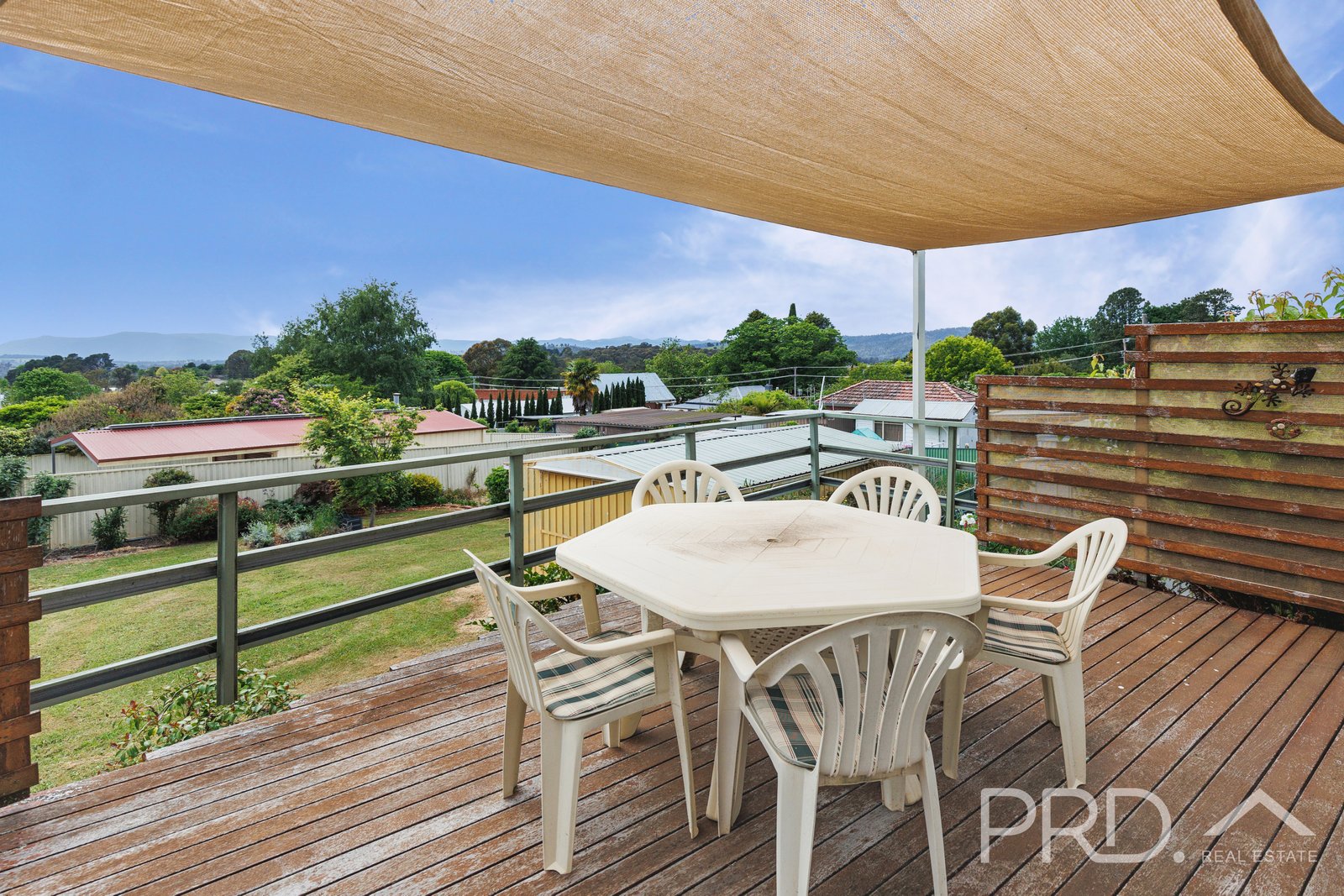 2 Crofton Avenue BATLOW 14