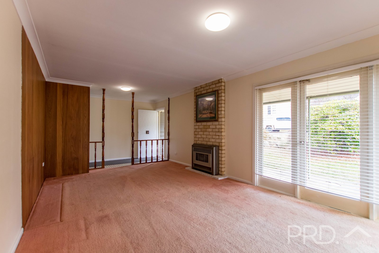 2 Crofton Avenue BATLOW 3