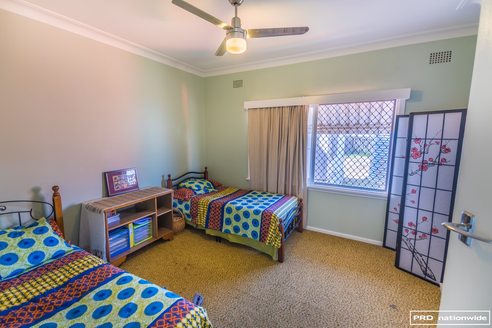 2 Croydon Avenue TAMWORTH 9