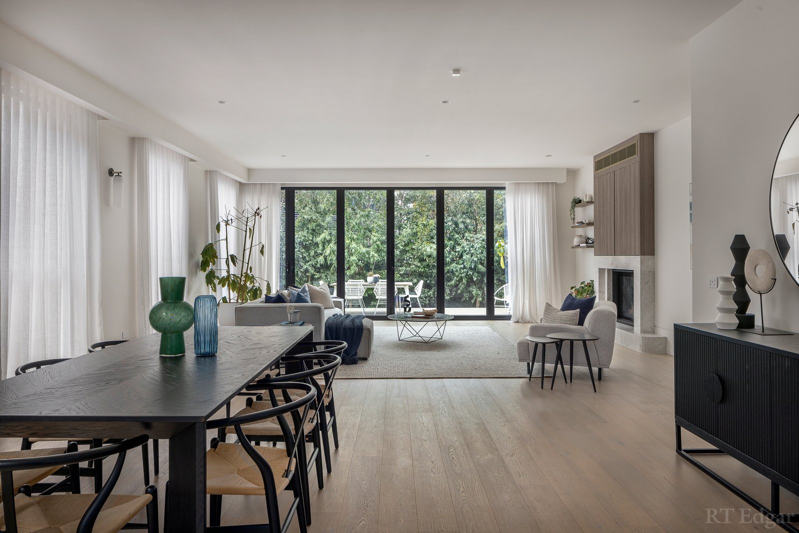 Real Estate and Property in 2 Cummins Grove, Malvern, VIC