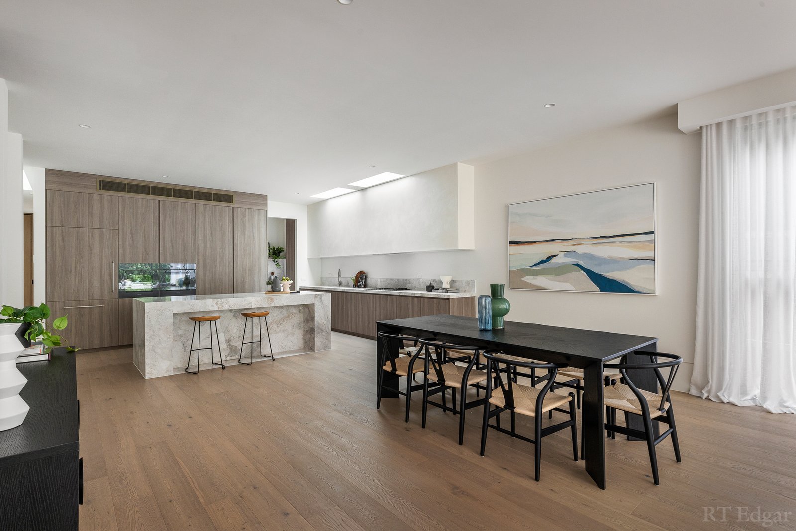 Real Estate and Property in 2 Cummins Grove, Malvern, VIC