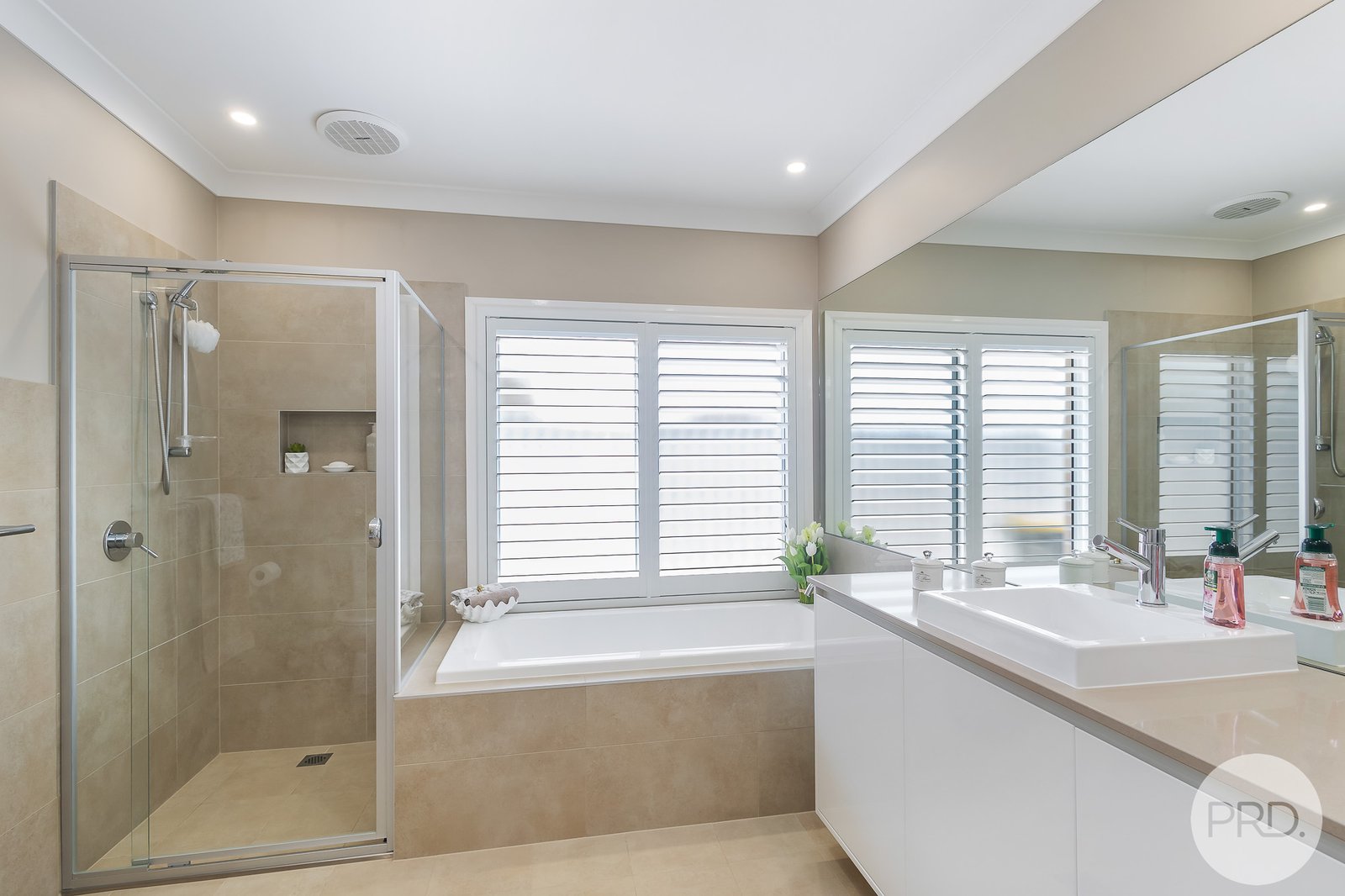 2 Curlew Cove SALAMANDER BAY 16