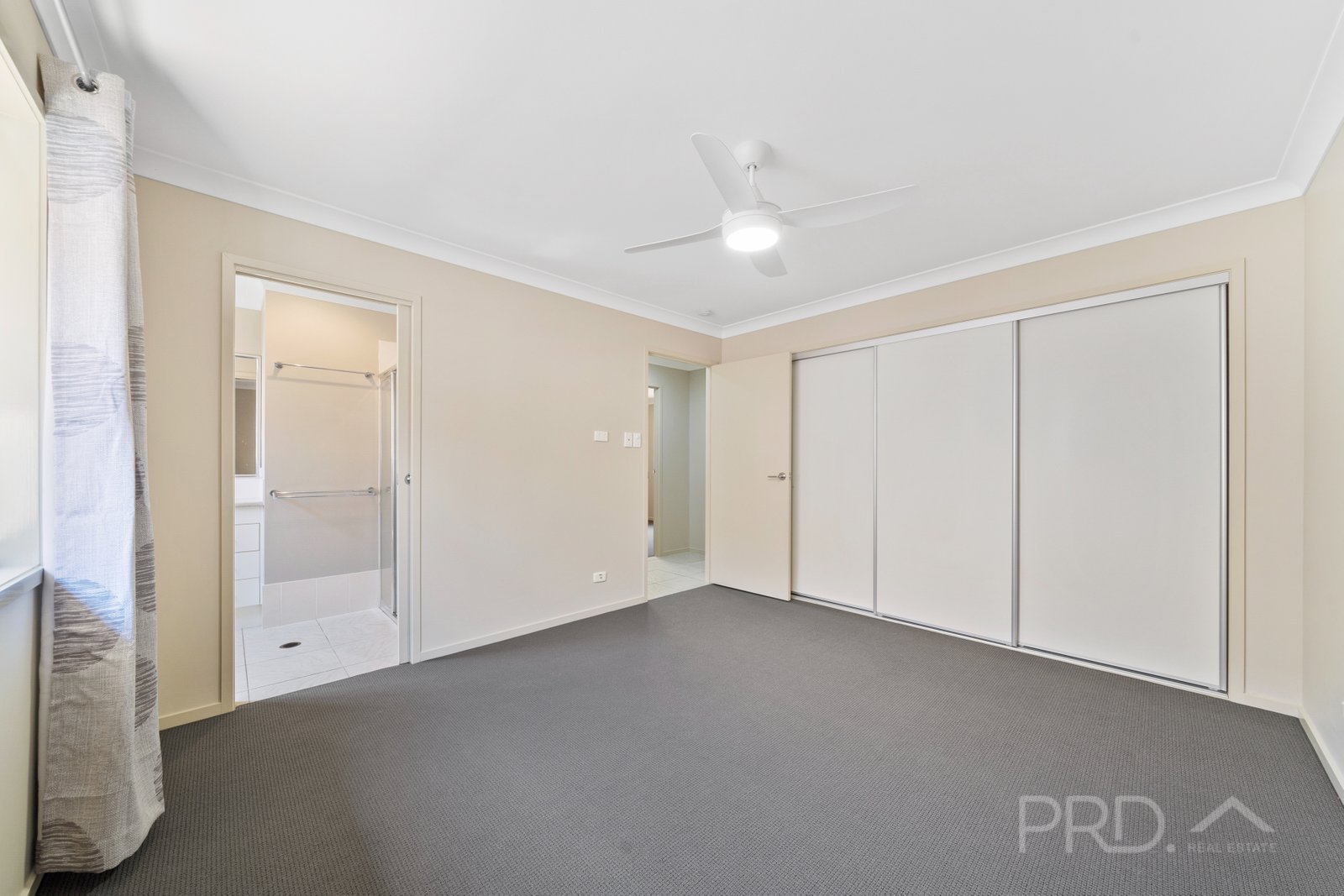 2 Daly Place REDLAND BAY 6