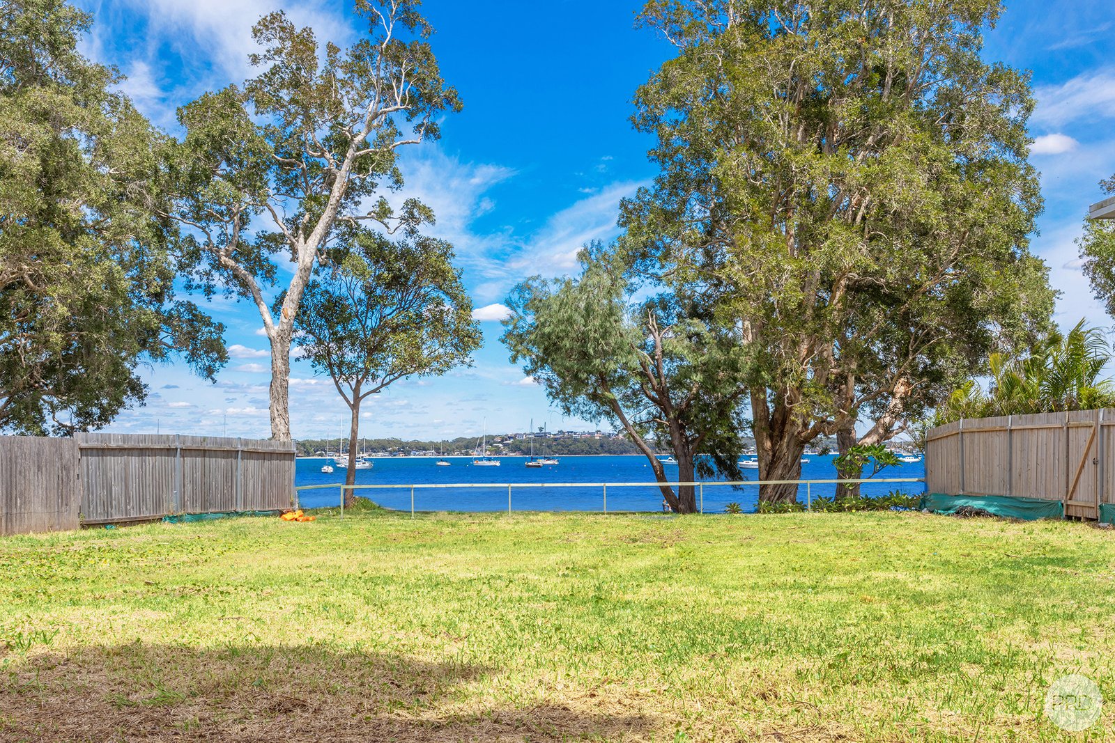 2 Danalene Parade,  CORLETTE 2