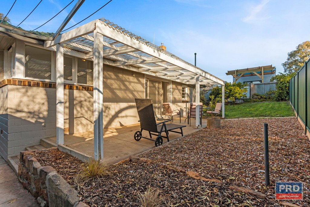 2 Daniel Street LONG GULLY 16