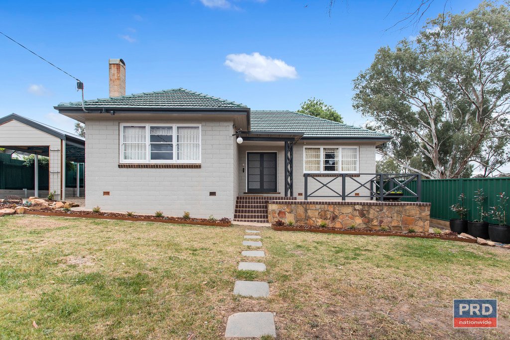2 Daniel Street LONG GULLY 1