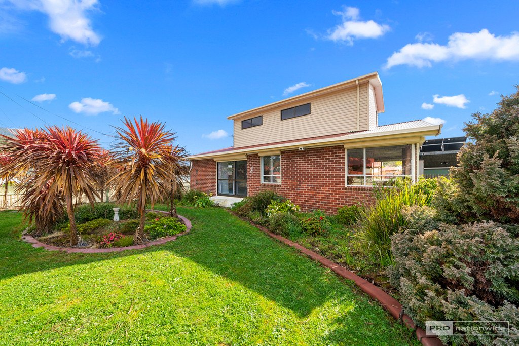 2 Danina Street CHIGWELL 1