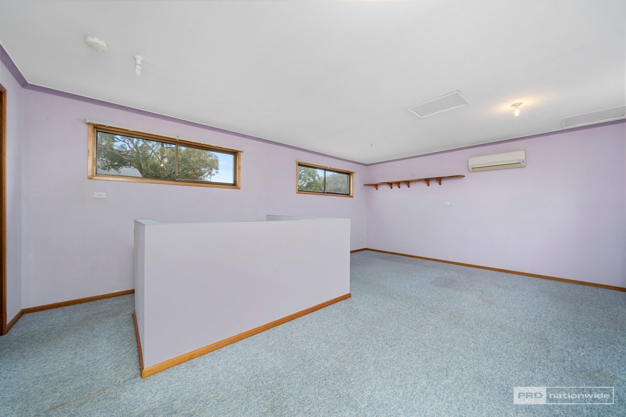2 Danina Street CHIGWELL 13