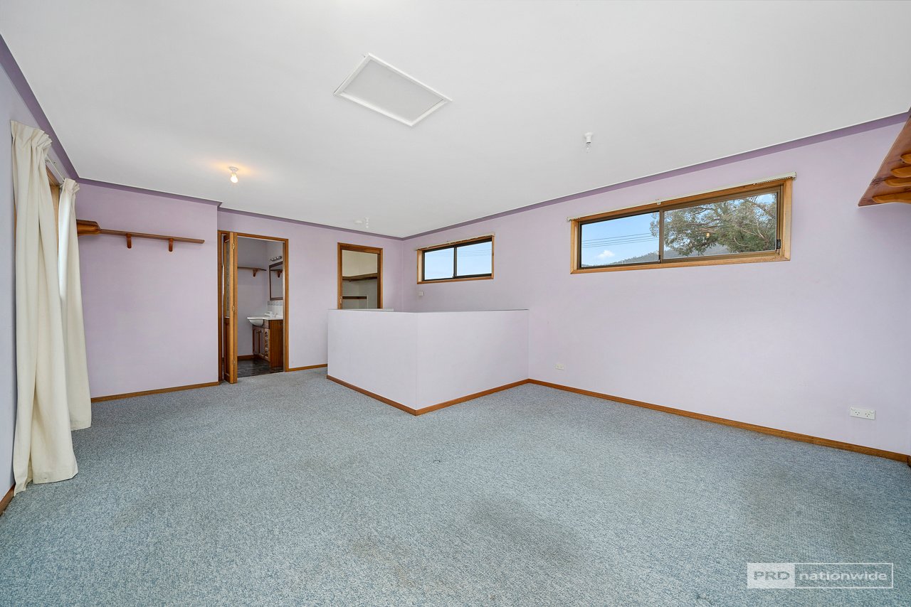 2 Danina Street CHIGWELL 14