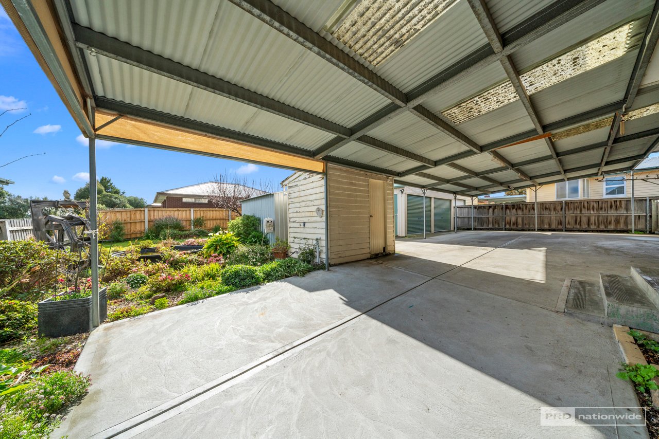 2 Danina Street CHIGWELL 23