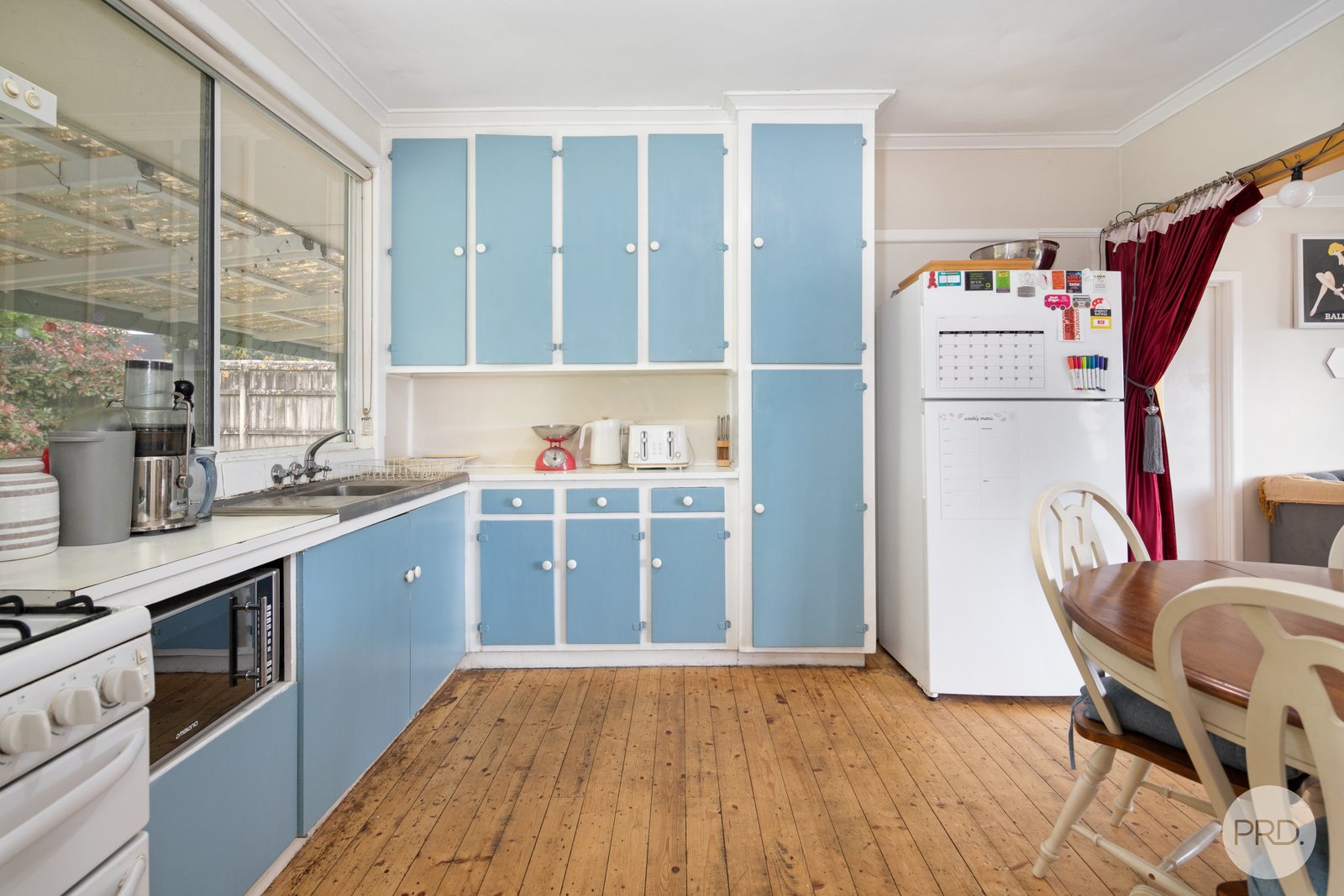 2 Daphne Street WENDOUREE 4