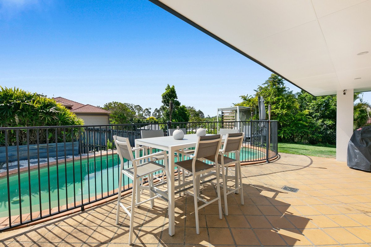 2 Dapples Court Burleigh Heads 8