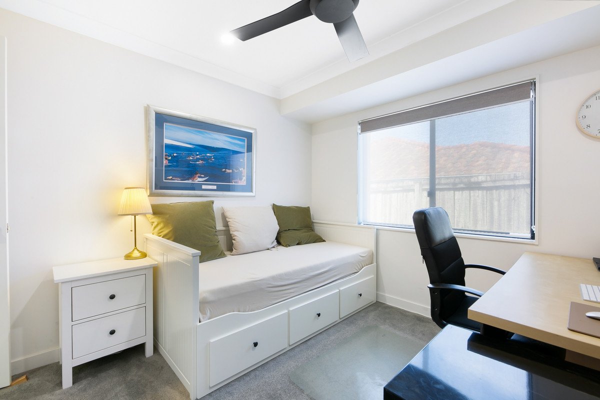 2 Dapples Court Burleigh Heads 24