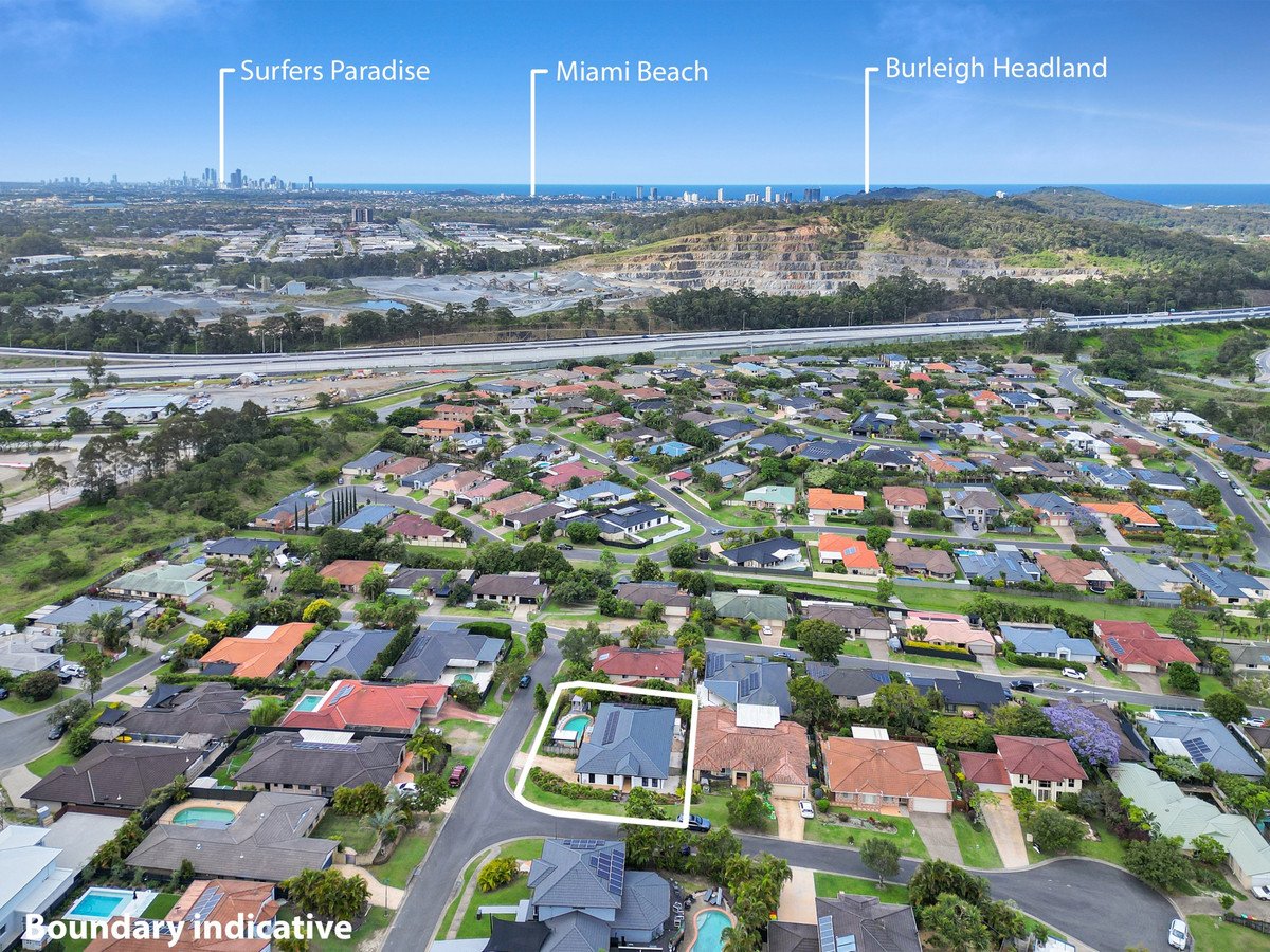 2 Dapples Court Burleigh Heads 32